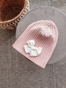 Czapka ROSE z kokardą ecru