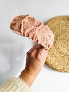 Opaska marszczona PEACH prażek 