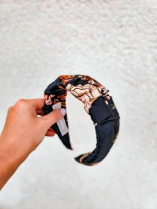 Opaska marszczona Black garden