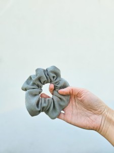 Gumka scrunchies  SHADOW